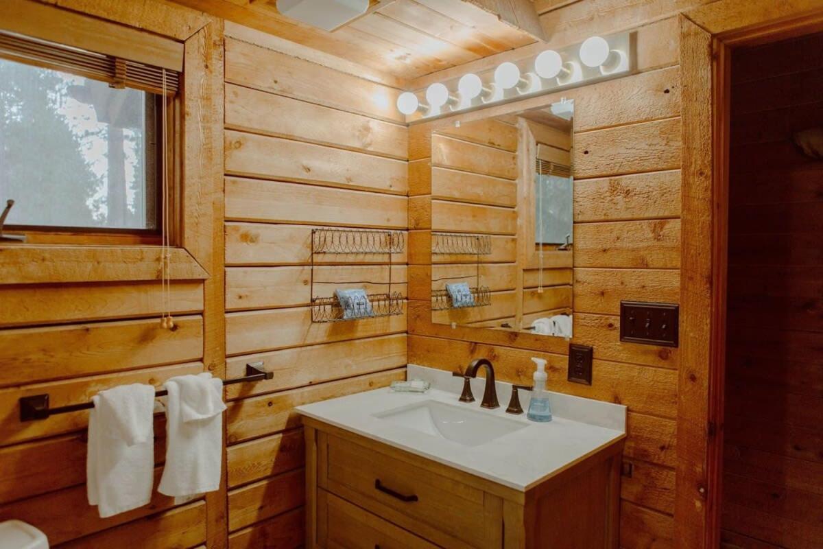 Crystal Mountain Cabin-Shuttle Pass Included! Thompsonville Luaran gambar